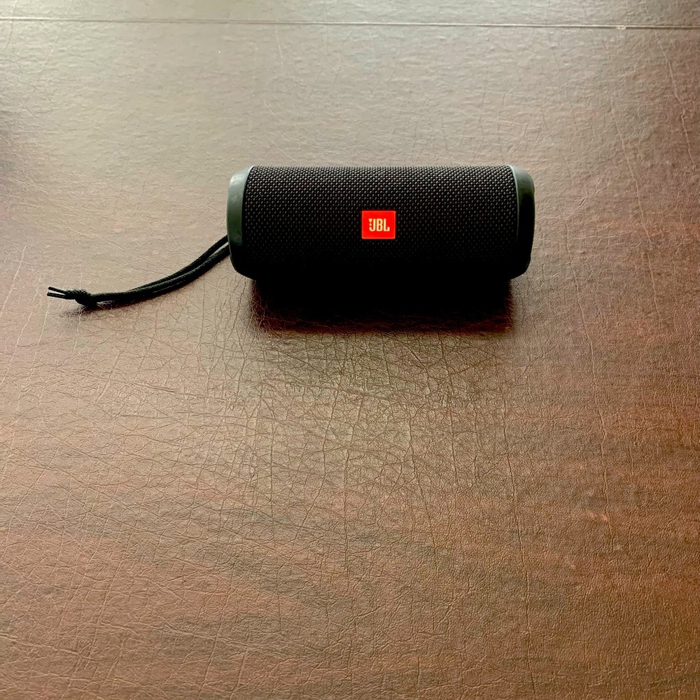 JBL FLIP 3 Portable Splash-proof Bluetooth Speaker Black
